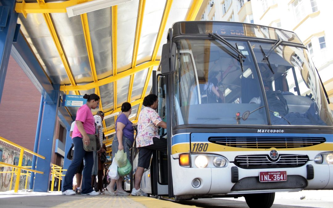 Empresa que não paga vale-transporte deve comprovar a renúncia expressa do trabalhador ao benefício