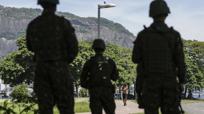Corrupção policial viabiliza tráfico de armas e é central na crise, diz procurador que investiga escalada da violência no Rio