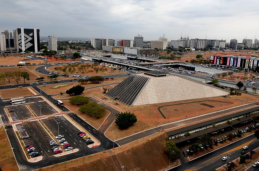 Aniversário de Brasília será comemorado em sessão especial nesta segunda