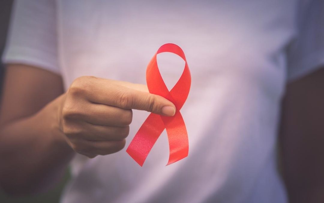 Paim defende dispensa pericial a aposentados por invalidez em decorrência do HIV/Aids