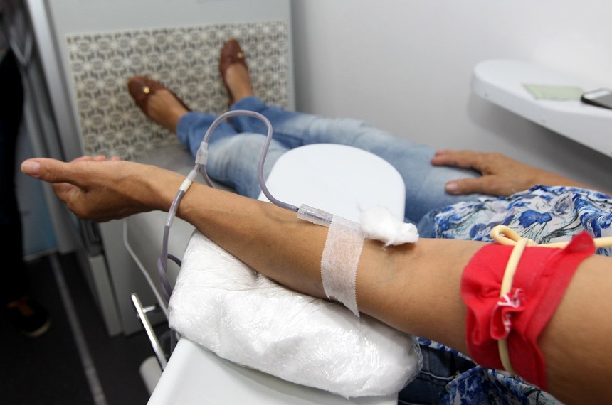 CCJ vota garantia a doador de sangue de isenção da taxa de inscrição em concurso