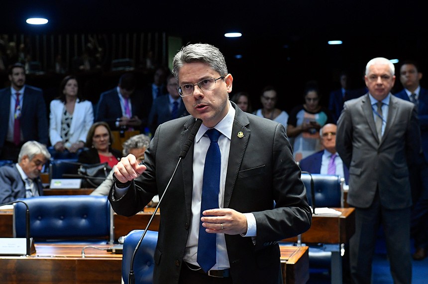 CPI para investigar Judiciário já tem assinaturas suficientes  Fonte: Agência Senado