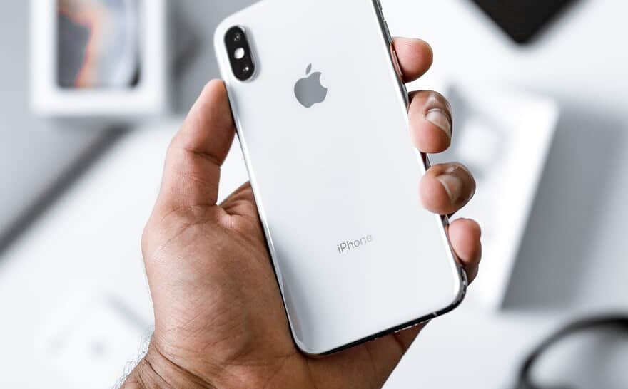 Apple indenizará cliente que teve iPhone 12 roubado e dados acessados