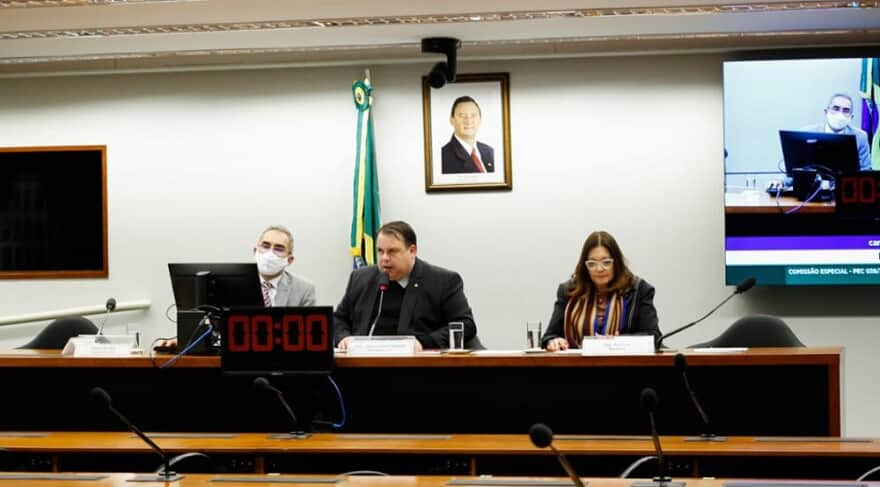Avança na Câmara PEC que busca limitar recursos analisados pelo STJ