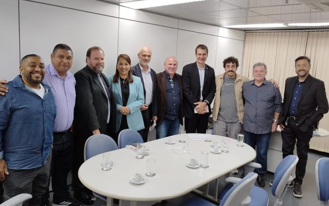 Rita Vivas participa de audiência no Ministério da Previdência Social