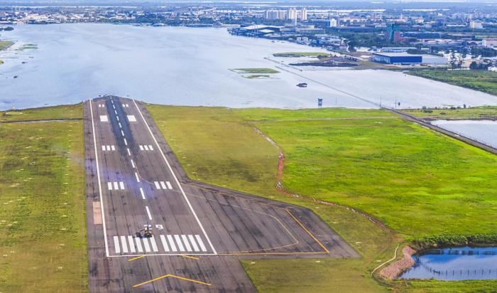 Grupo que foi enganado e coagido a participar de retirada de armamento no Aeroporto Salgado Filho deve receber indenização
